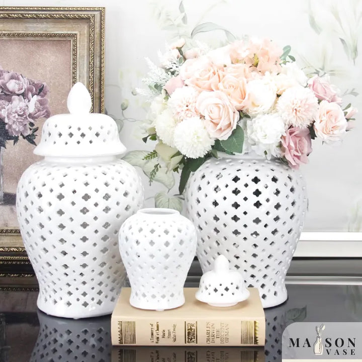 Vase à Fleurs en Céramique | Design Sculpté et Évidé - Maison Vase