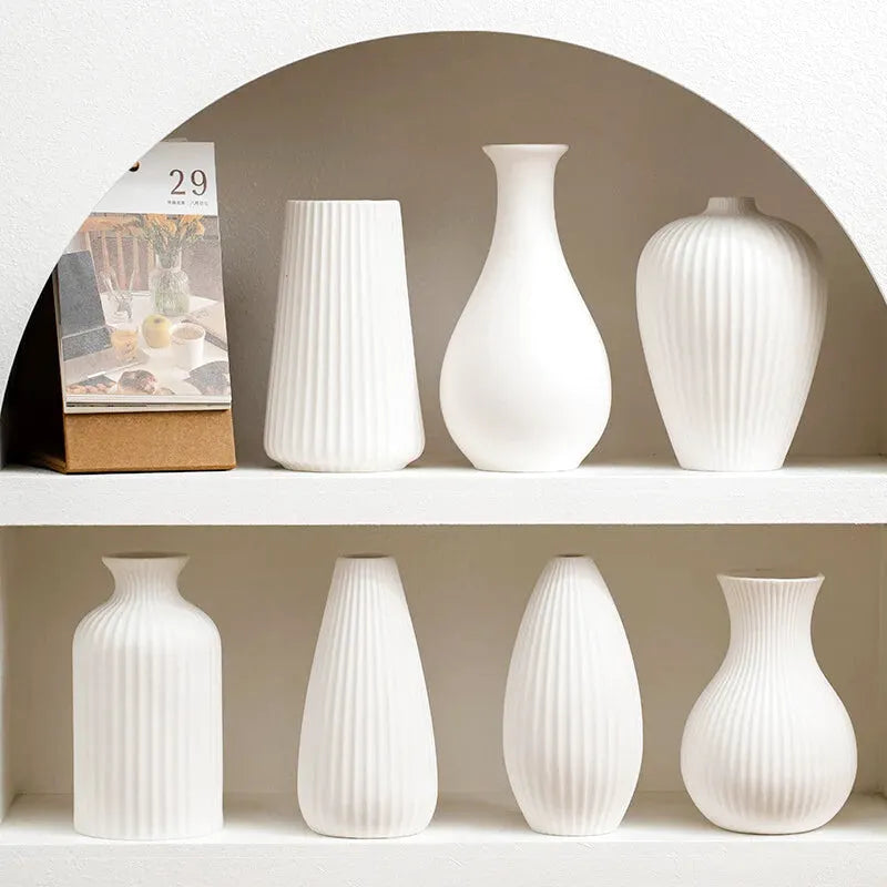 Vase à Fleurs Scandinave Blanc | Céramique Mate Rayée - Maison Vase