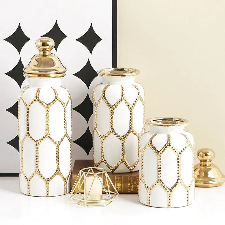 Vase Blanc Prestige | Céramique Élégante et Finition Or Raffinée - Maison Vase
