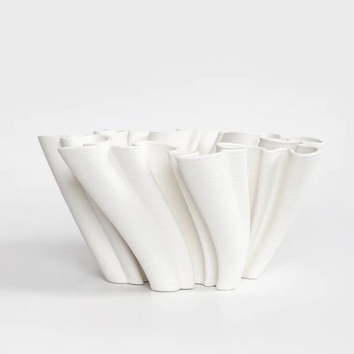Vase Céramique Décoratif Sculpté à la Main | Design Tourbillon Blanc - Maison Vase