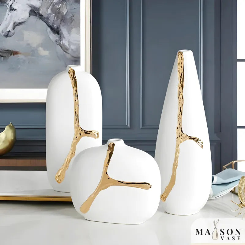 Vase Décoratif Blanc en Céramique | Design Nordique & Détail Doré Sculptural - Maison Vase