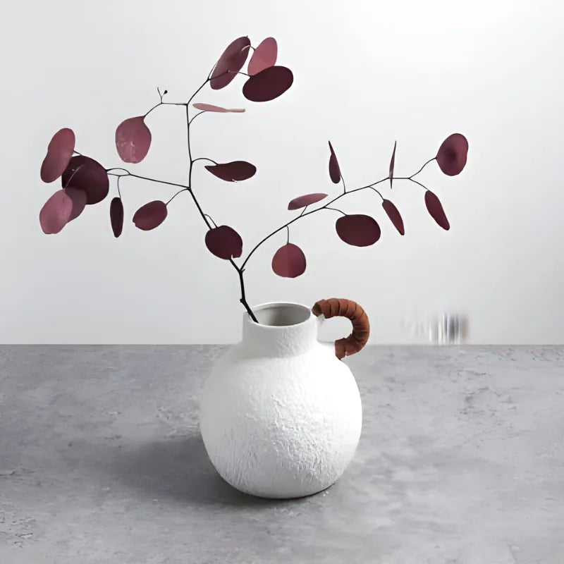Vase en Céramique Bohème Blanc | Texture Rugueuse et Poignée Design - Maison Vase