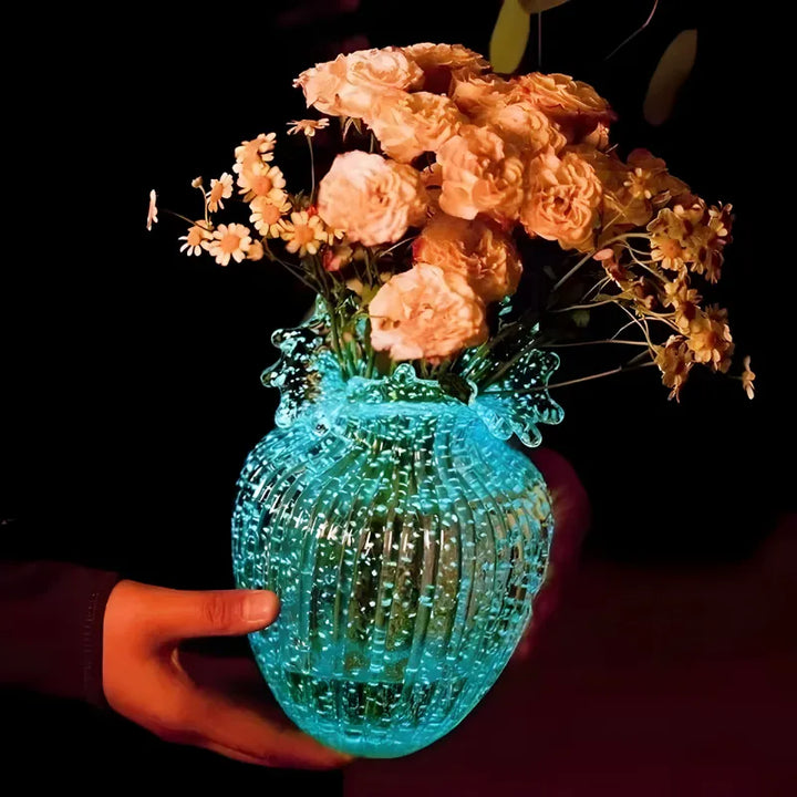 Vase en Verre Bleu Lumineux | Design Scandinave et Décoratif - Maison Vase