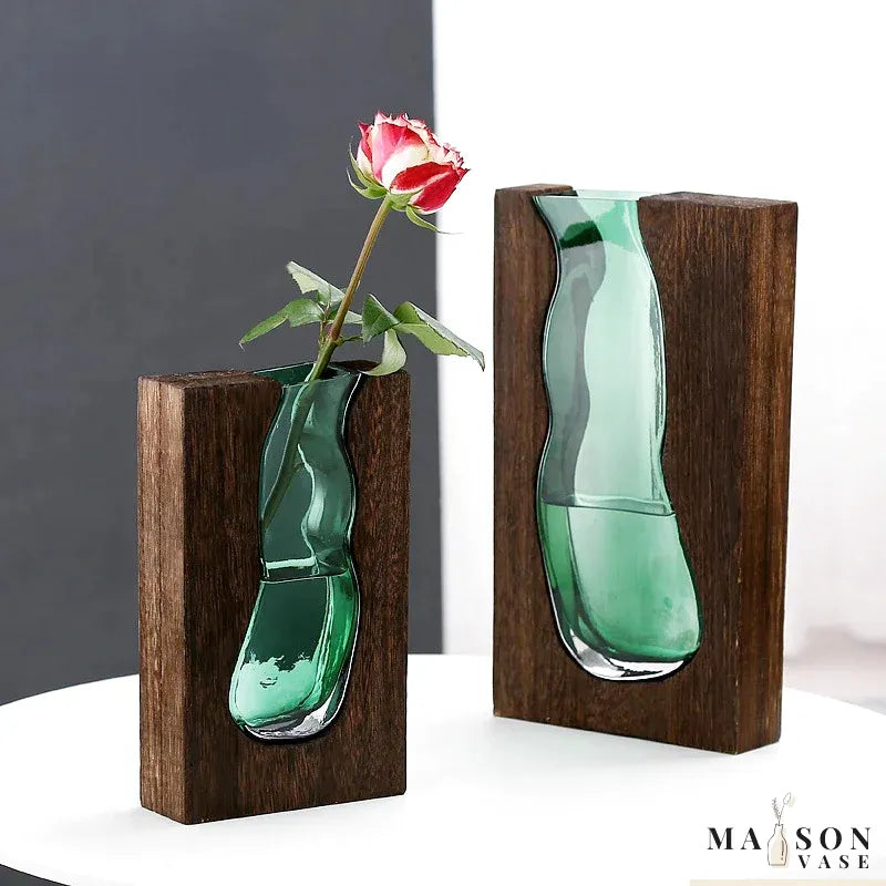 Vase en Verre Sculpté et Bois Massif | L’Élégance du Style Chinois - Maison Vase