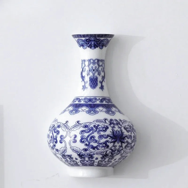 Vase Mural Chinois en Porcelaine Bleu et Blanc | L’Élégance Vintage - Maison Vase