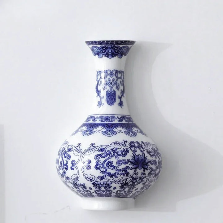 Vase Mural Chinois en Porcelaine Bleu et Blanc | L’Élégance Vintage - Maison Vase