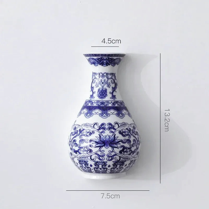 Vase Mural Chinois en Porcelaine Bleu et Blanc | L’Élégance Vintage - Maison Vase