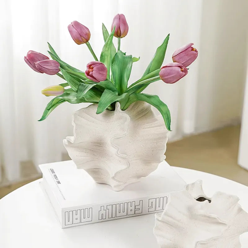 Vase Pampa Décoratif en Céramique | Design Pétale et Plis Élégants - Maison Vase
