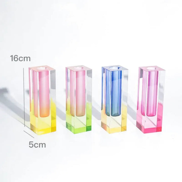 Vase Soliflore Transparent Coloré | Style Scandinave Chic en Acrylique - Maison Vase