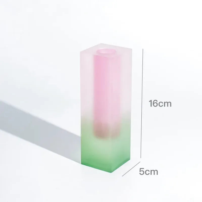 Vase Soliflore Transparent Coloré | Style Scandinave Chic en Acrylique - Maison Vase