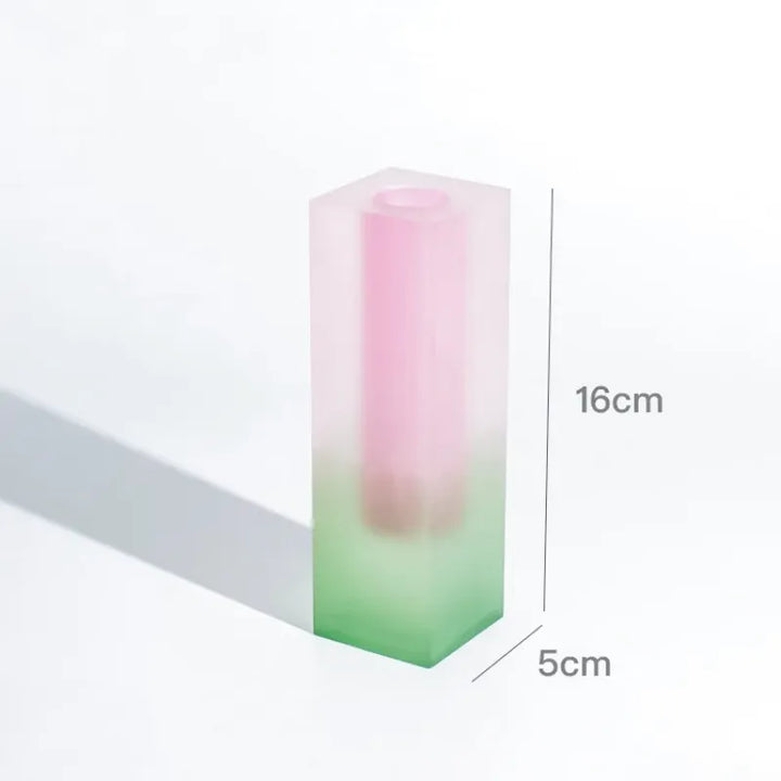 Vase Soliflore Transparent Coloré | Style Scandinave Chic en Acrylique - Maison Vase